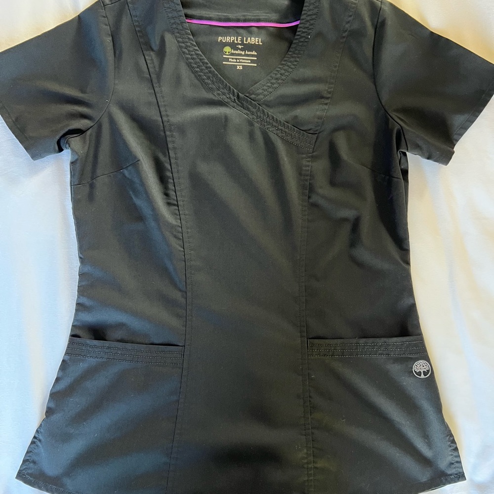 Scrub sets - Picture 13 of 16